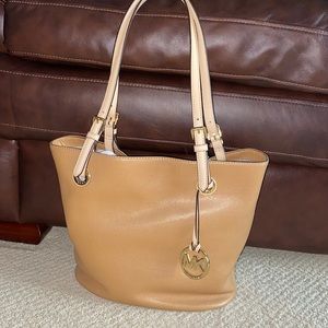 Michael Kors Leather Bucket Tote Purse